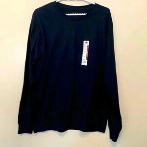 NWT Fruit  of the Loom, 100% cotton, long sleeved black T-shirt